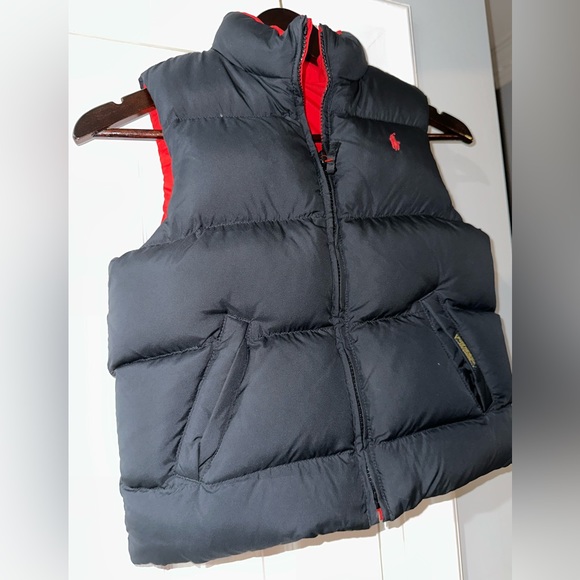 RALPH LAUREN POLO, REVERSIBLE RED/BLACK, BOY’S DOWN WINTER/SKI VEST    Size: 6/8 - Picture 9 of 13